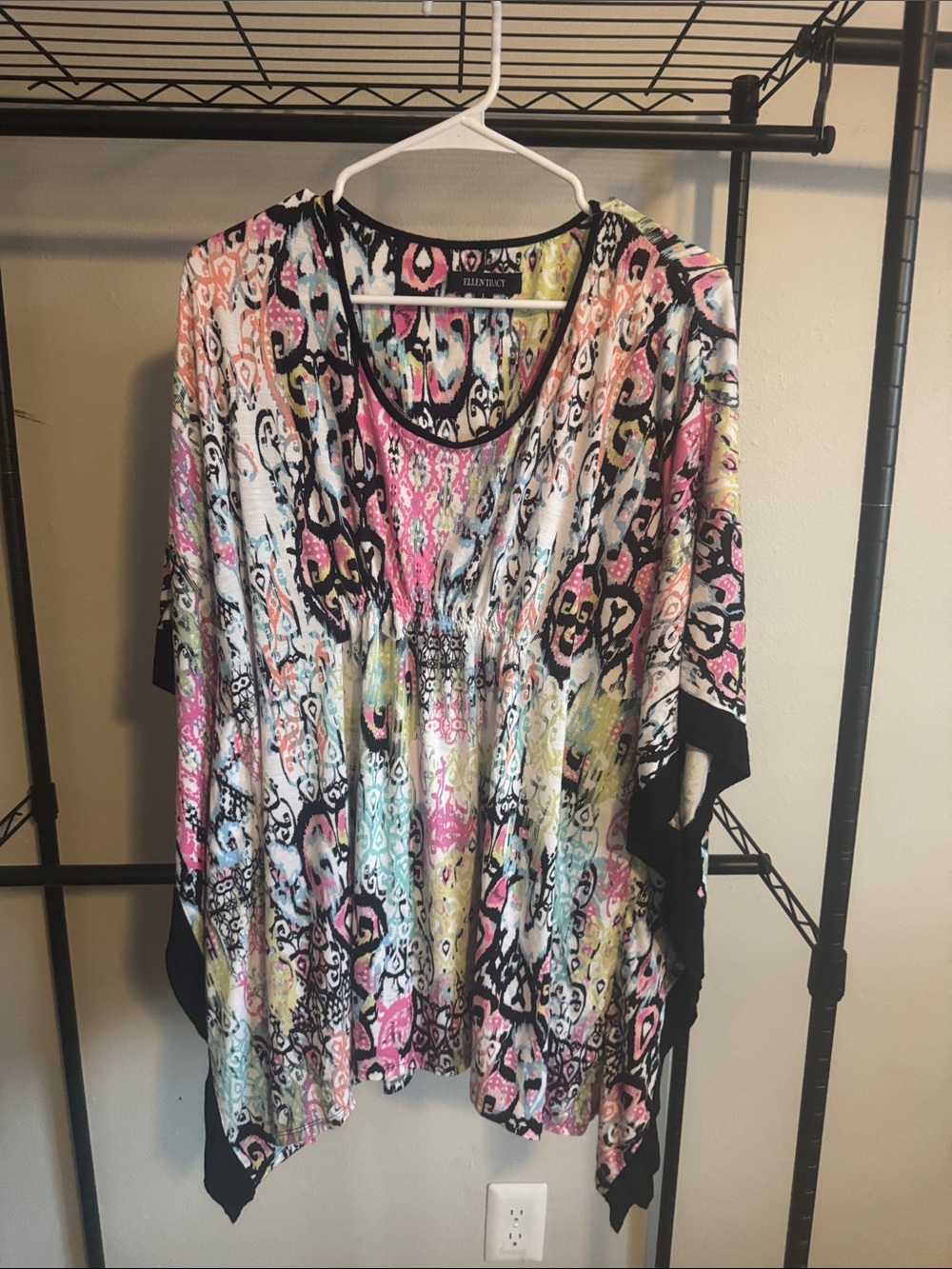 Ellen Tracy Multicolor Printed Tunic Top in Pink, Aqua & Black
